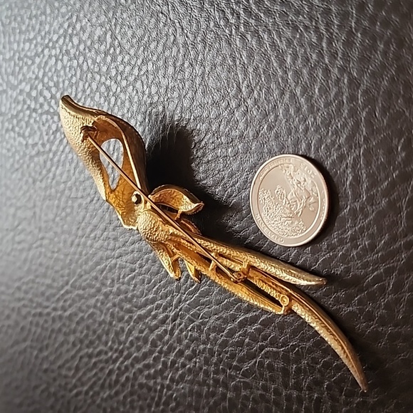 VTG Sarah Coventry brooch